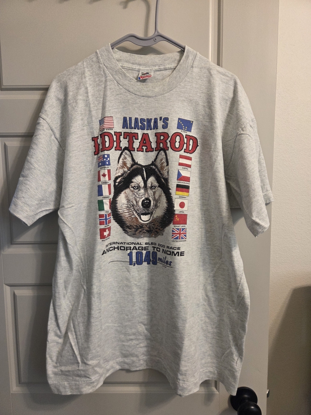 1991 Alaska's Iditarod Graphic Husky Tee - Light Gray